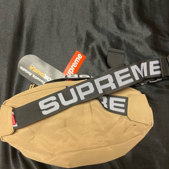 Supreme Tan Waist Bag - Picture 2 of 9